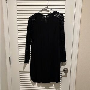 Elegant Black Lace Sleeve Dress